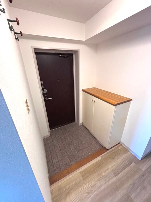 物件内観写真7　(玄関)