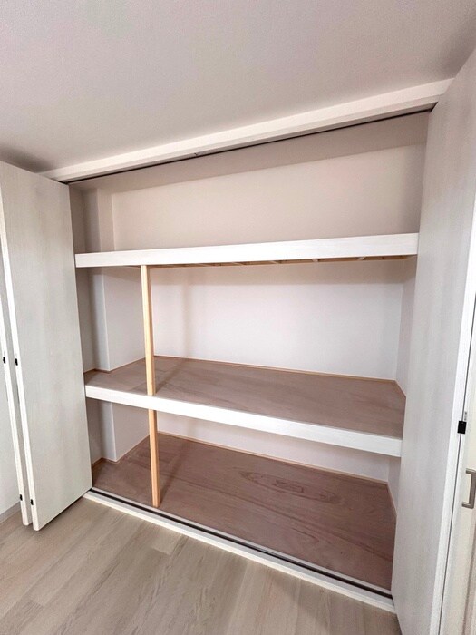 物件内観写真11　(収納)