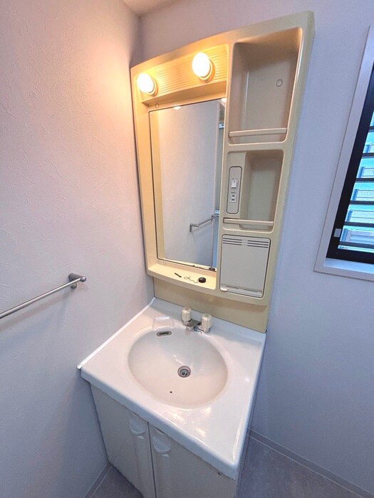 物件内観写真13　(洗面)