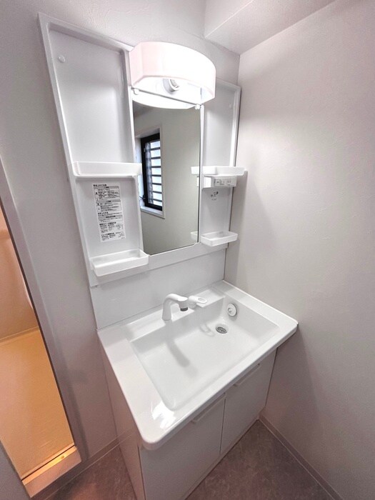 物件内観写真13　(洗面)