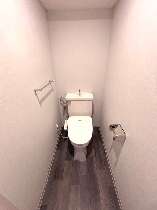 物件内観写真14　(トイレ)