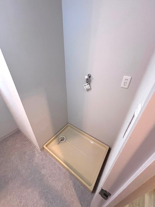 物件内観写真15　(洗濯機置場)