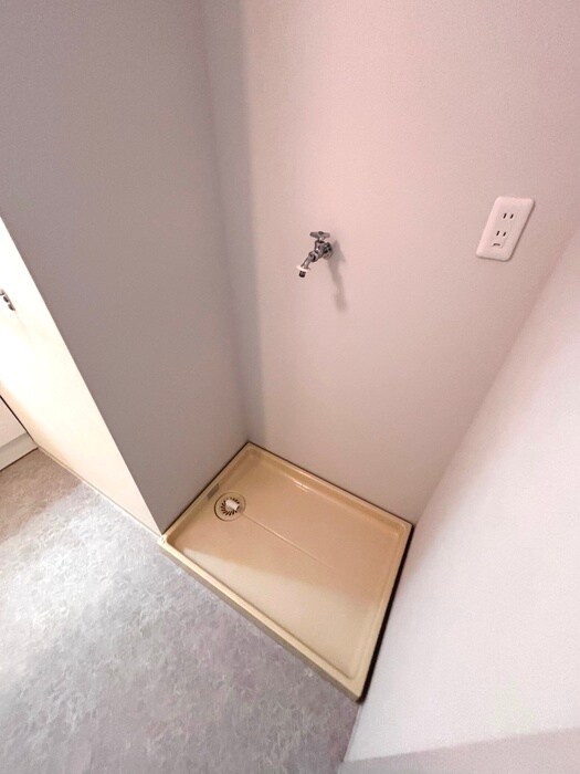 物件内観写真15　(洗濯機置場)