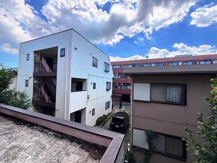 物件内観写真17　(室内からの展望)