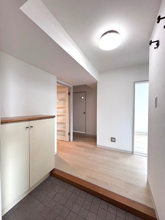 物件内観写真18　(廊下)