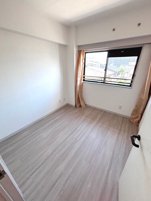 物件内観写真21　(居室)