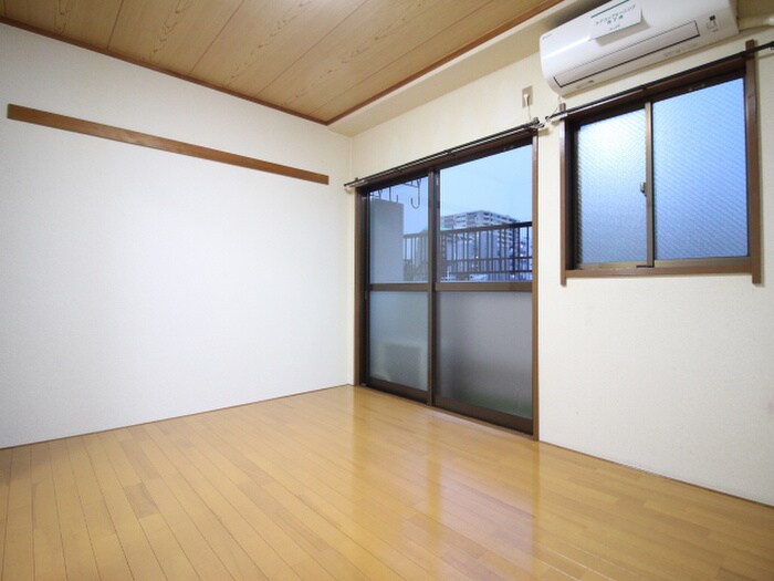 物件内観写真7　(居室)