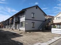 メゾンリバーサイドの外観写真