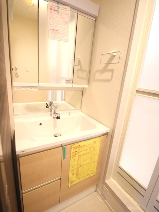 物件内観写真11　(洗面)