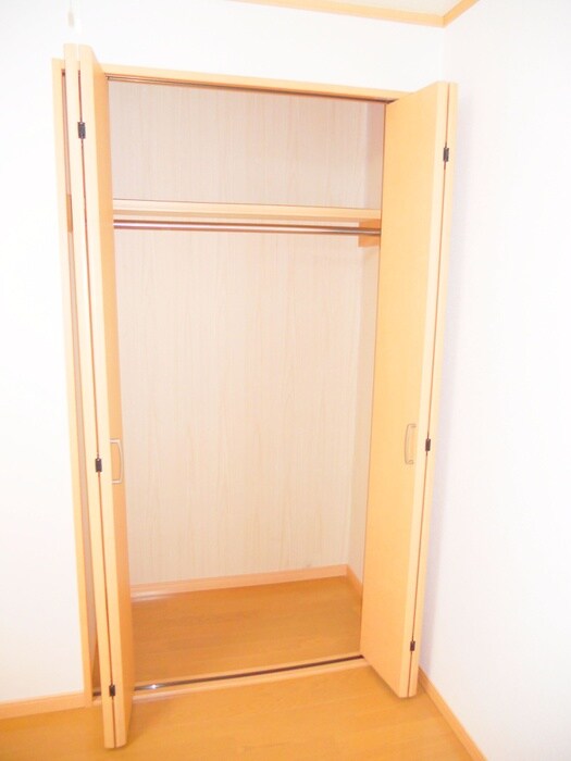 物件内観写真10　(収納)