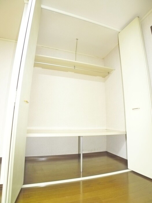物件内観写真13　(収納)