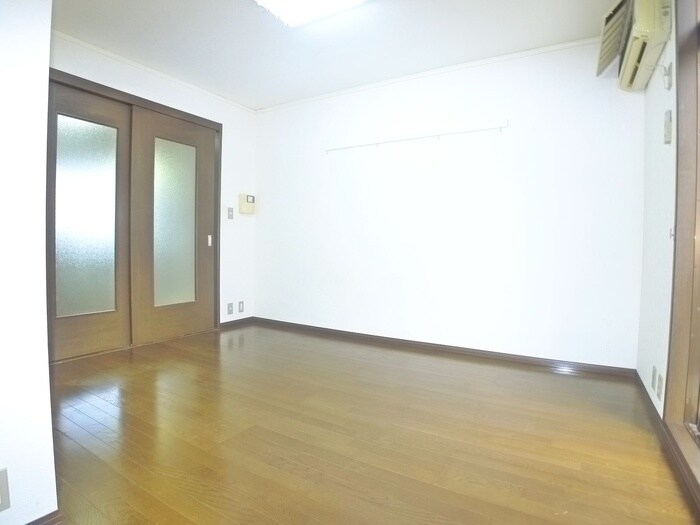 物件内観写真15　(居室)