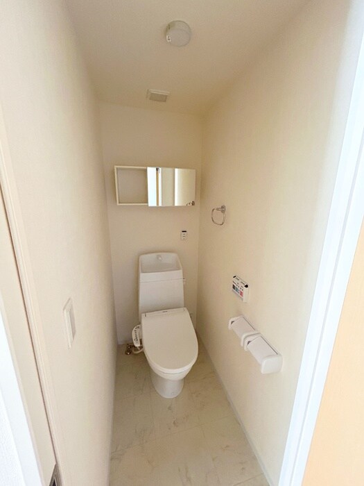 物件内観写真14　(トイレ)