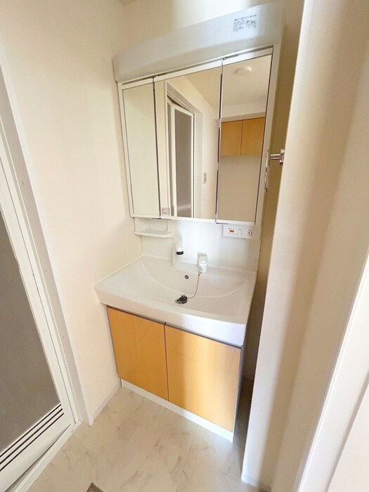 物件内観写真15　(洗面)