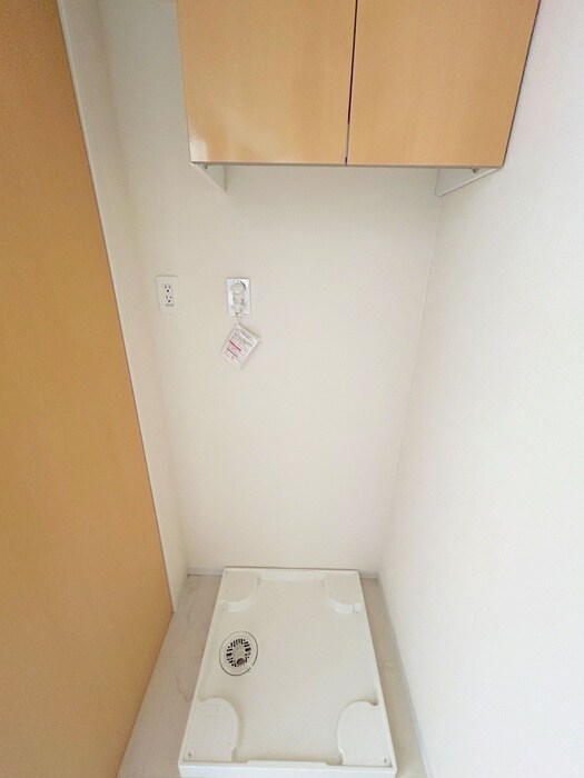 物件内観写真16　(洗濯機置場)