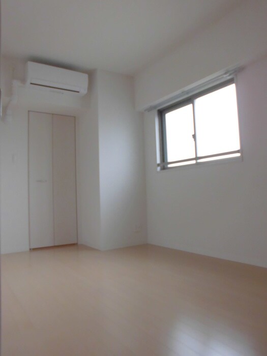 物件内観写真13　(居室)