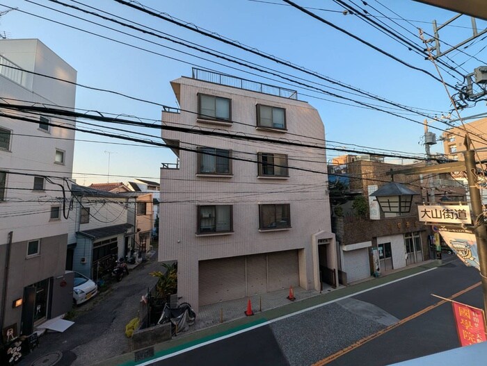 物件内観写真15　(室内からの展望)