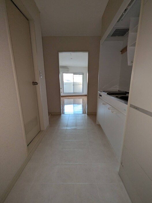 物件内観写真17　(廊下)