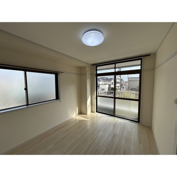 物件内観写真5　(居室)