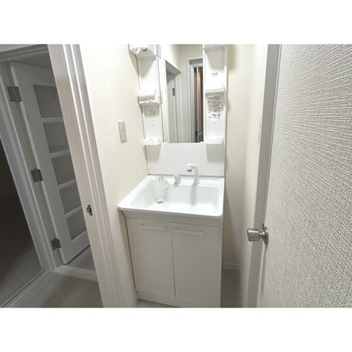 物件内観写真13　(洗面)