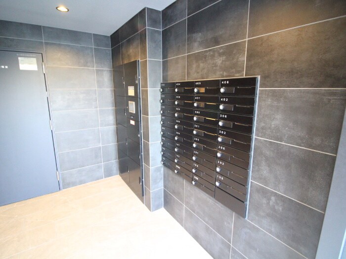 物件外観写真4　(建物設備)