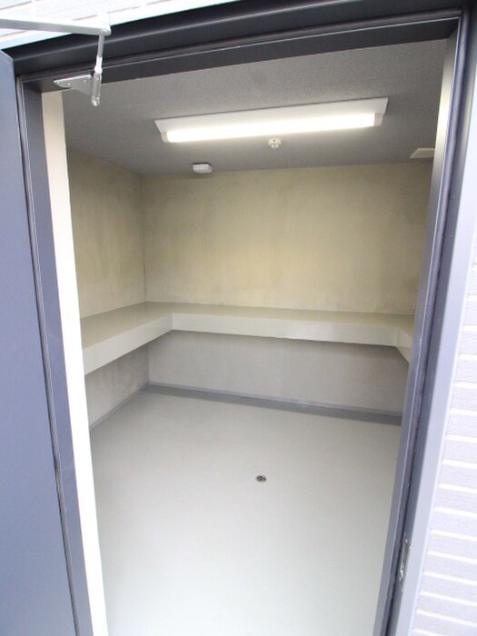 物件外観写真6　(建物設備)