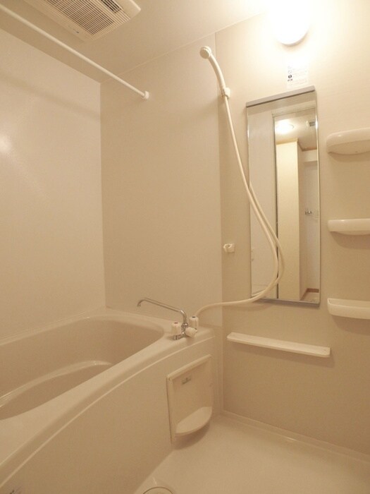 物件内観写真10　(バス／シャワールーム等)