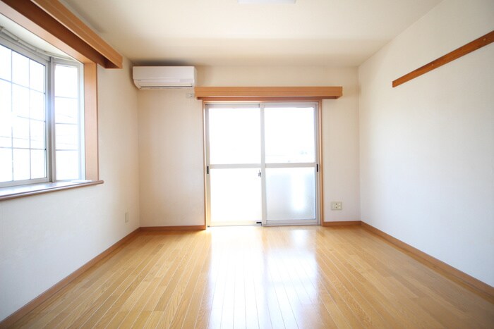 物件内観写真5　(居室)