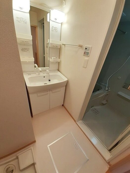 物件内観写真8　(洗面)