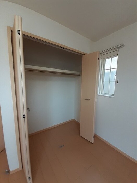 物件内観写真11　(収納)