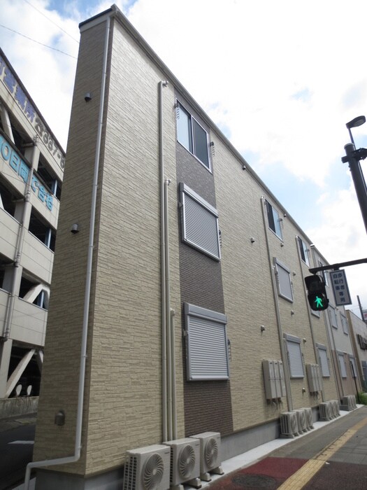 物件外観写真1　(外観写真)