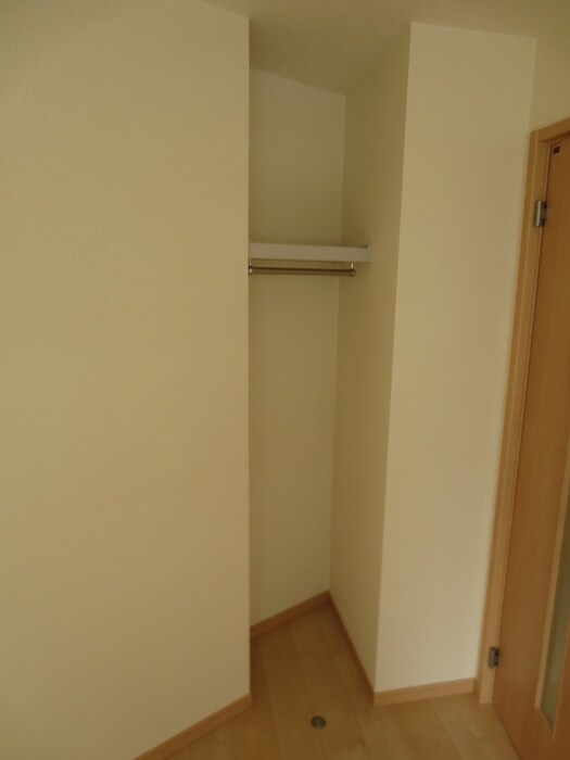 物件内観写真18　(収納)