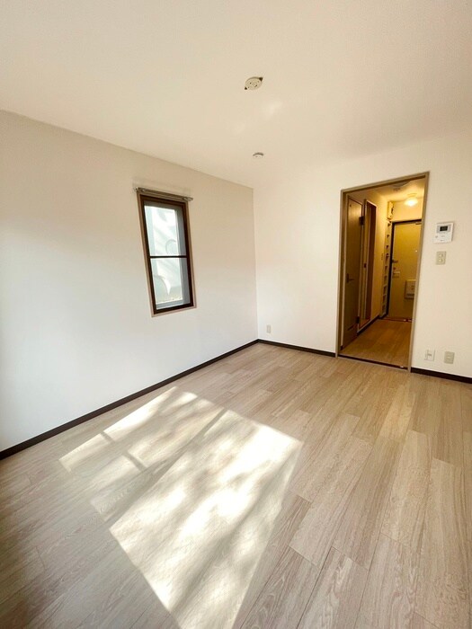 物件内観写真9　(居室)