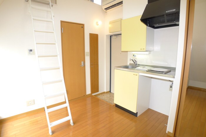 物件内観写真8　(居室)