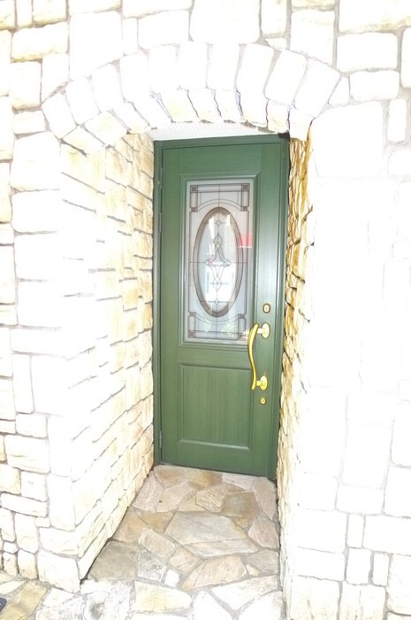 物件外観写真4　(エントランス部分)