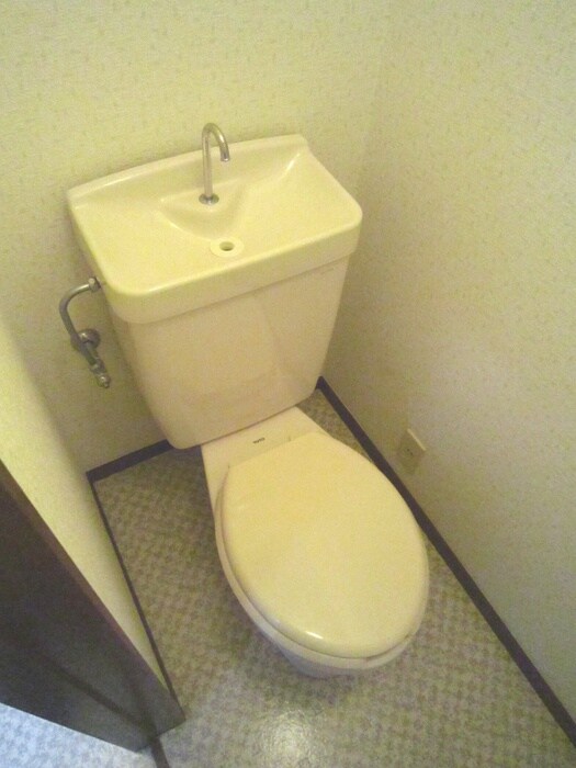 物件内観写真9　(トイレ)