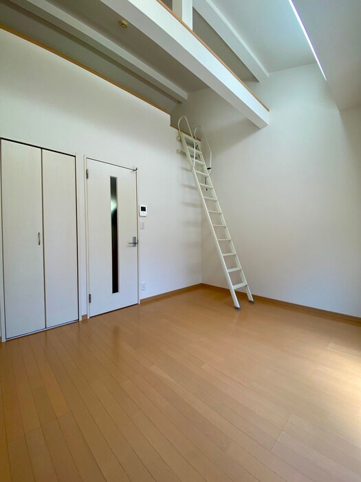 物件内観写真9　(居室)