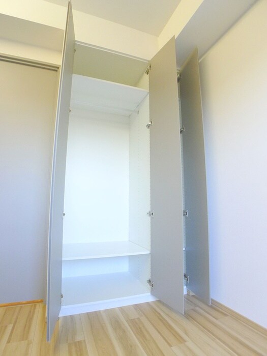 物件内観写真11　(収納)