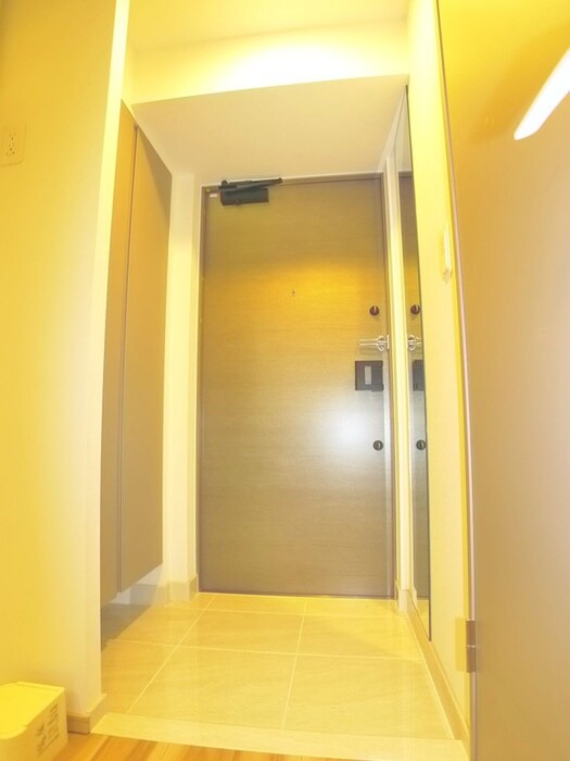 物件内観写真17　(玄関)