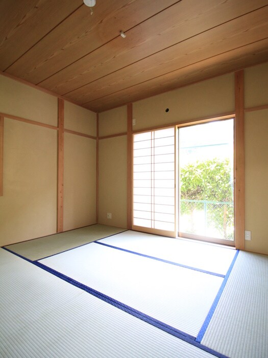 物件内観写真6　(居室)