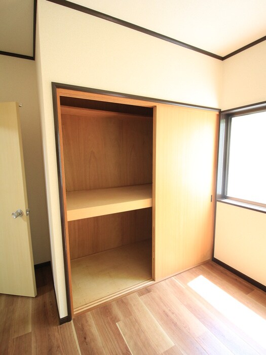 物件内観写真11　(収納)