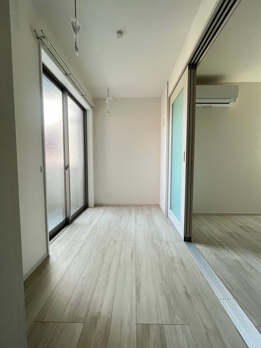 物件内観写真10　(室内からの展望)