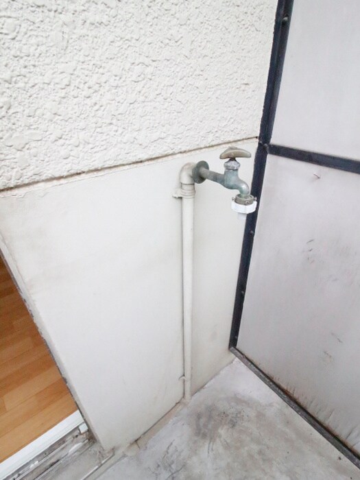 物件内観写真15　(洗濯機置場)