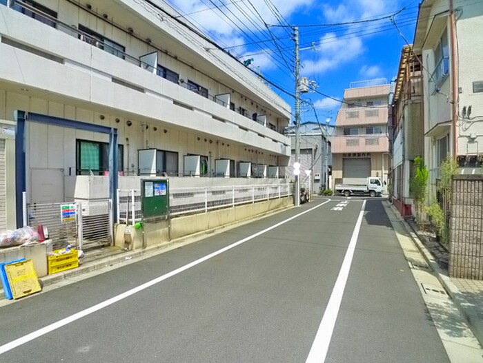 物件外観写真3　(周辺環境)