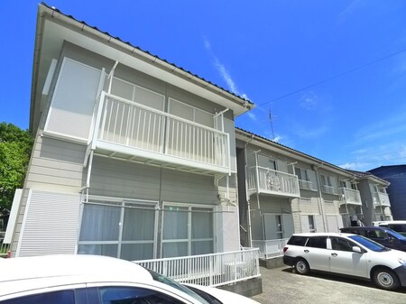 第８ミドリハイツ外観写真