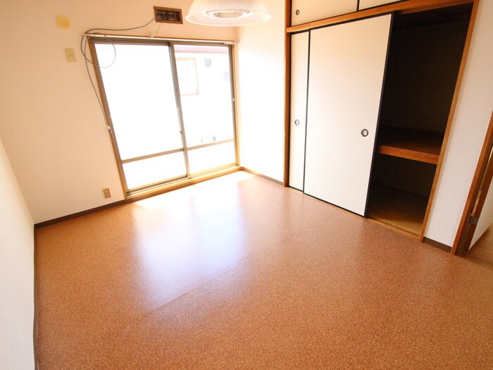 物件内観写真11　(居室)