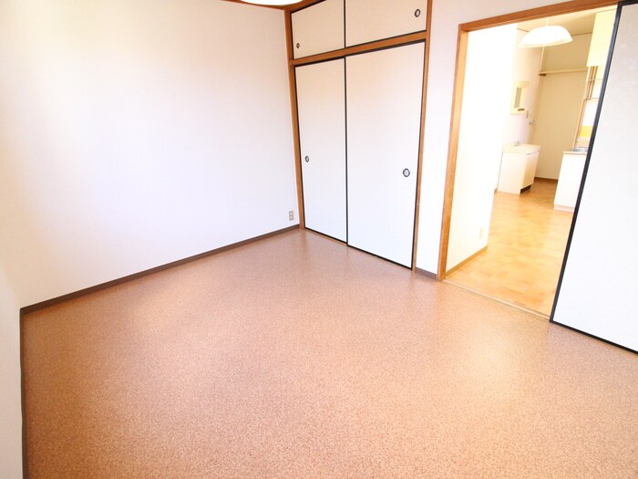 物件内観写真15　(居室)