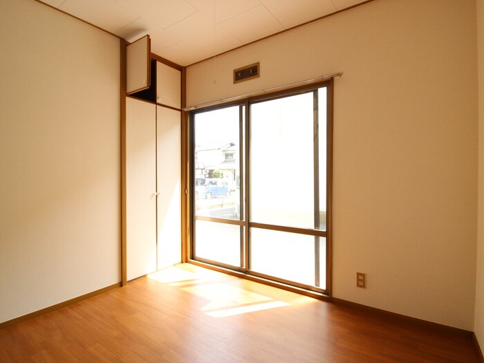 物件内観写真18　(居室)