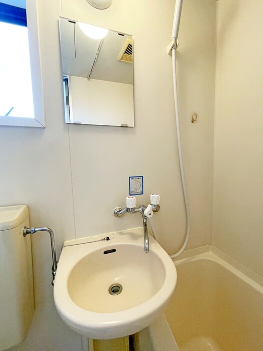 物件内観写真10　(洗面)