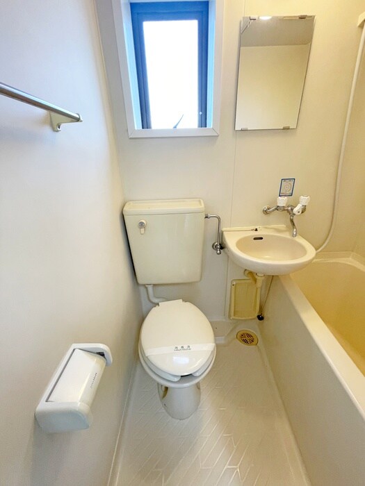 物件内観写真11　(トイレ)